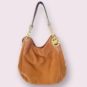 Michael Kors Fulton Large Leather Shoulder Bag in Luggage Signature Color